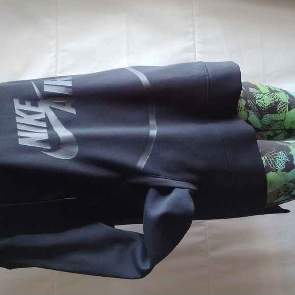 Nike Air  men's hoodie size M. - Picture 2 of 11